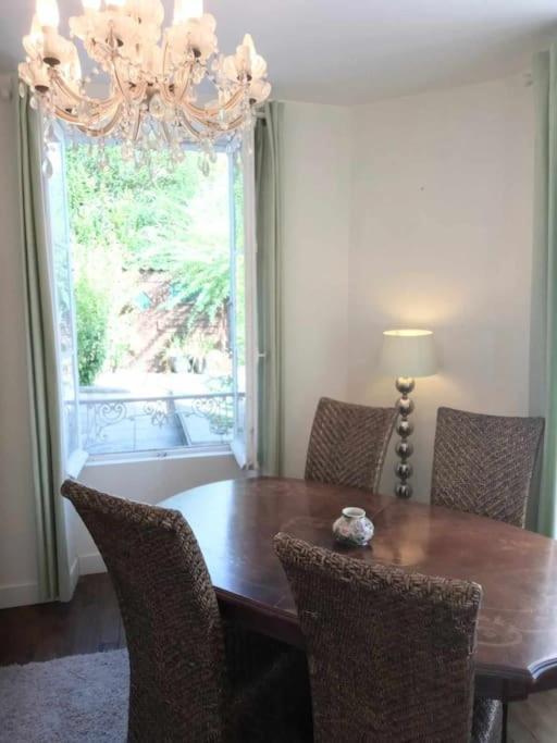 Centre Town House Free Wifi Holiday home Montemboeuf