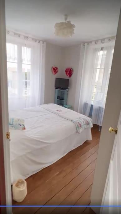 Centre Town House Free Wifi * Montemboeuf