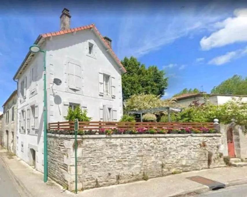 Centre Town House Free Wifi Holiday home *