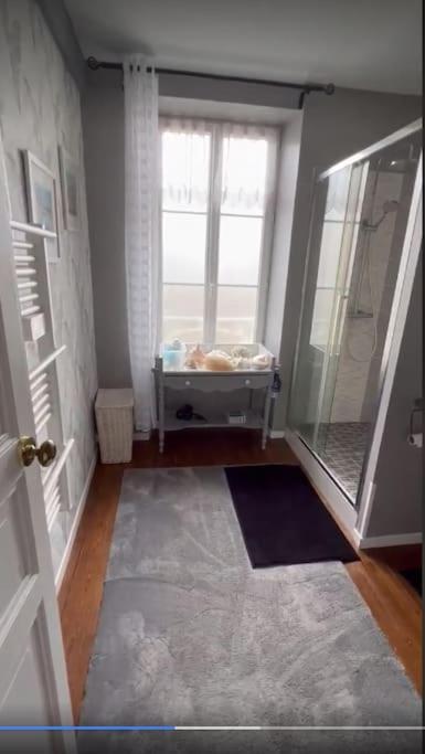 Centre Town House Free Wifi * Montemboeuf